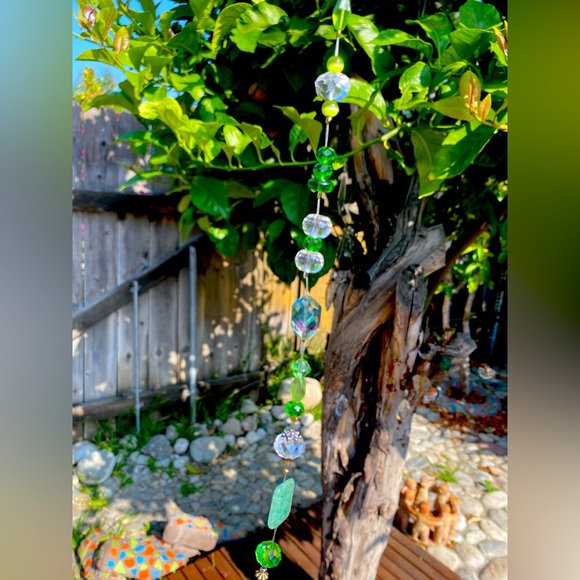 Green crystal Sun Catcher - Picture 5 of 13